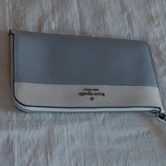 🩶Kate Spade Wristlet Wallet in Gray and Cream - Picture 7 of 8